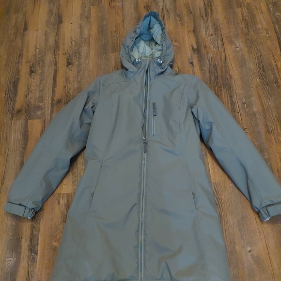 Helly Hansen Gray Jacket - Picture 1 of 6
